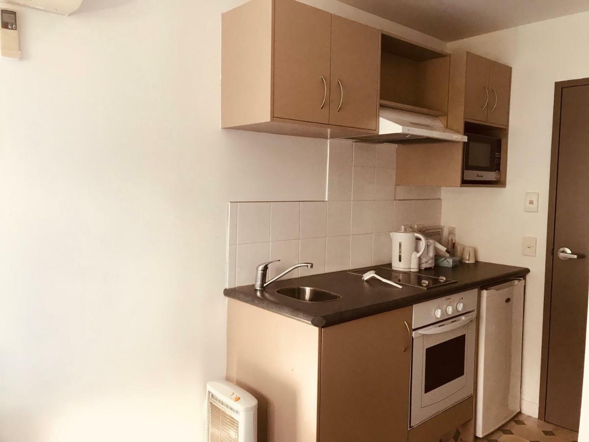 Red Rose Motel Таупо Екстериор снимка